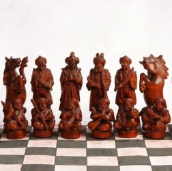 Все о резных шахматах из дерева