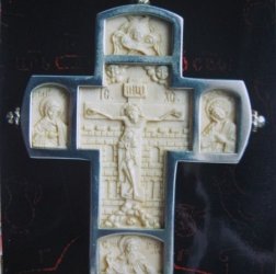 крест резной