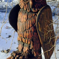 Деревянная скульптура "Сова"