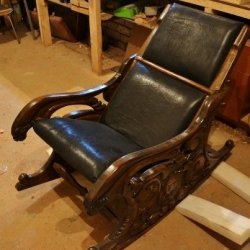 Резная кресло-качалка