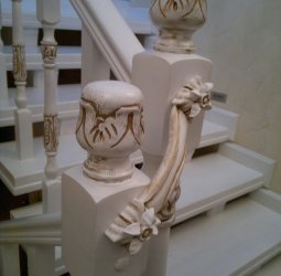 Лестница в частном интерьере
