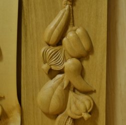 Резное панно из дерева "Овощной натюрморт&quo