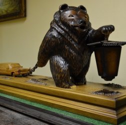 Медведь с ЗИЛом 41047