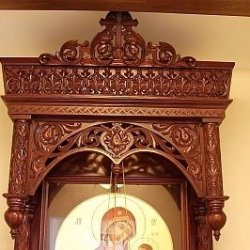 Киот резной напольный (церковное)