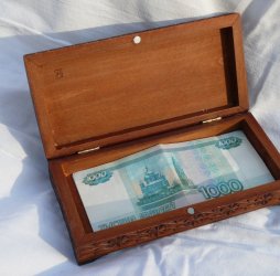Шкатулка-купюрница