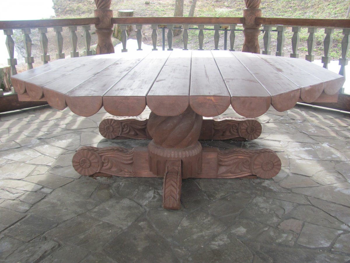 Деревянный стол Командор купить в Москве по низкой цене.