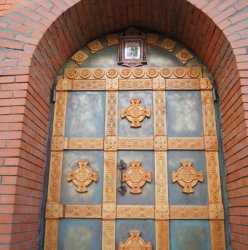 Дверь в храм