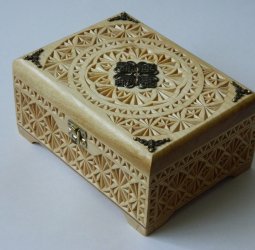 Шкатулка секретов, резная деревянная шкатулка