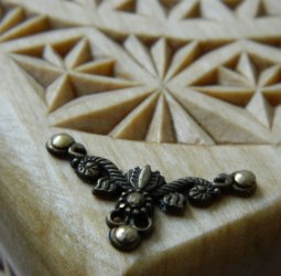 Шкатулка секретов, резная деревянная шкатулка