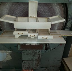 Шкатулка большая