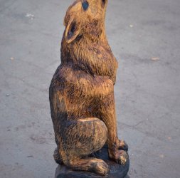  Скульптура из дерева волк 