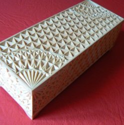 Шкатулка резная