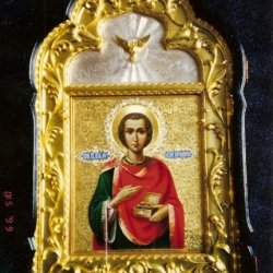 Резной оклад иконы Св.Пантелеймона.