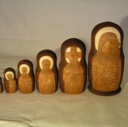 матрешка резная