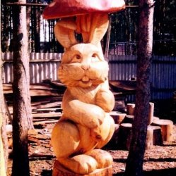 Парковая скульптура Заяц под мухомором