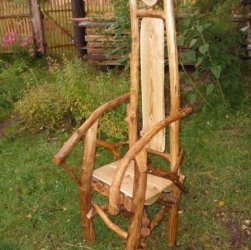 Кресла из дерева: удобная, надежная и оригинальная деталь интерьера