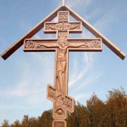 Резной поклонный крест