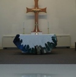 Крест с голубем
