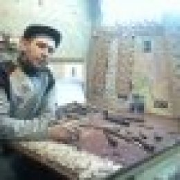 Миниатюра продавца