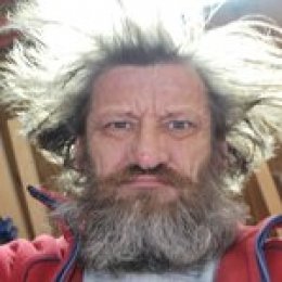 Миниатюра продавца